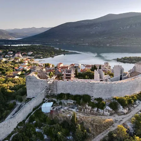 بيت للعطل By The Sea--bougainvillea ستون
