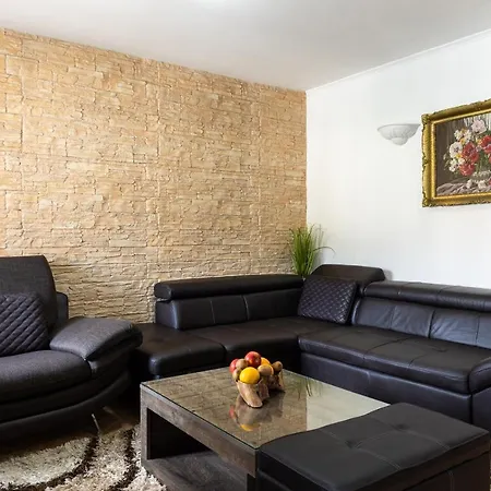 بيت للعطل By The Sea--bougainvillea *